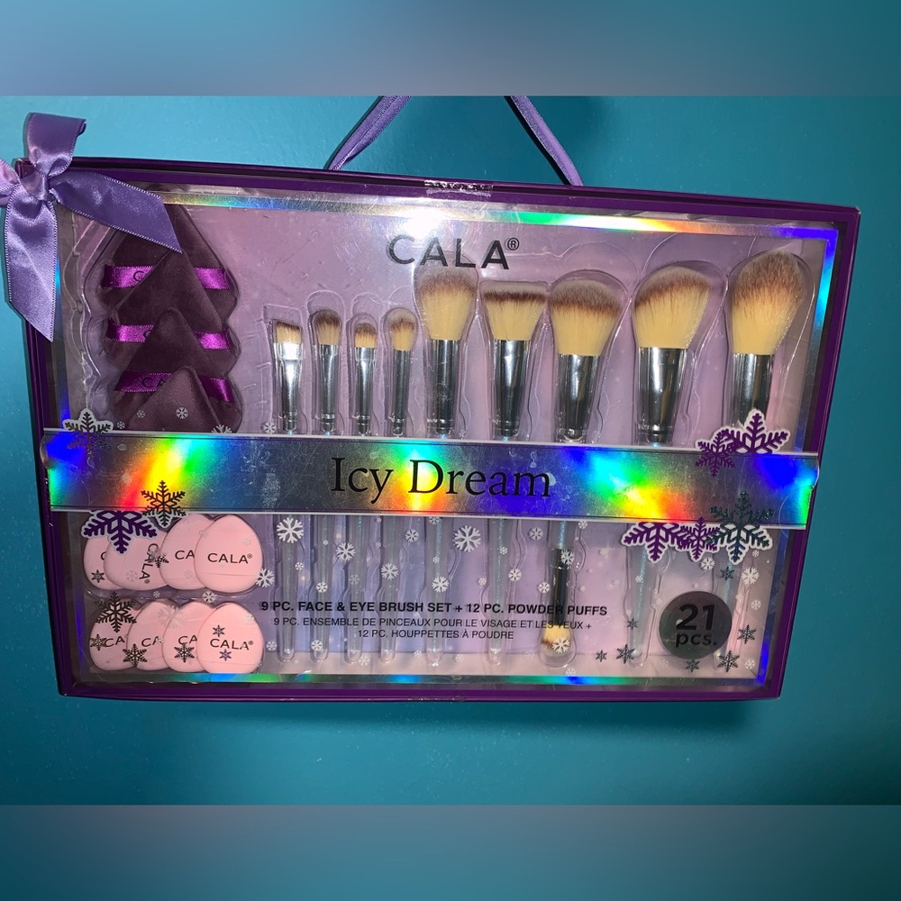Brand New Cala Icy Dream Makeup Brush Set